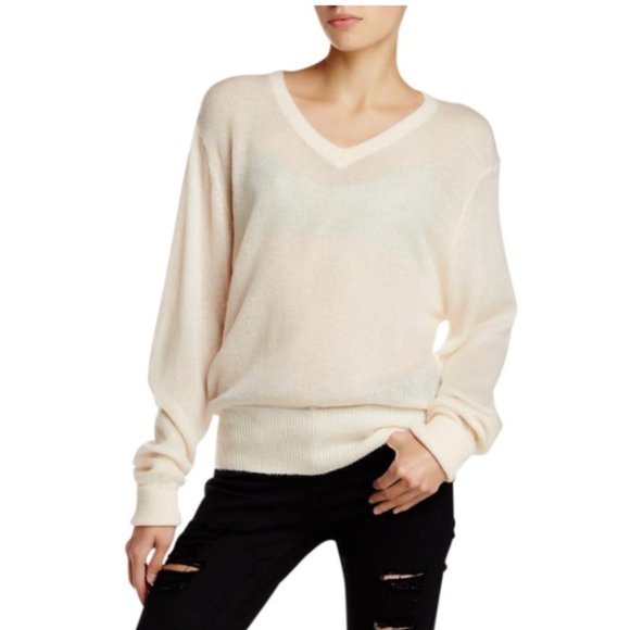 NWT Wildfox Couture White Label Nordstrom, Chic Oversized Sweater, XS - Picture 2 of 8